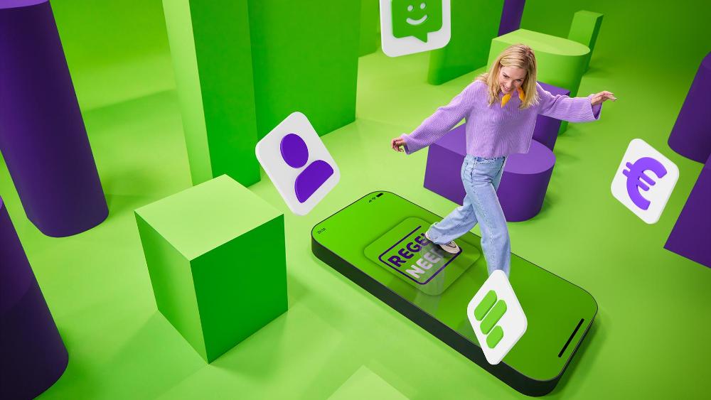 digitaal-toegankelijk-vrouw-danst-op-telefoon